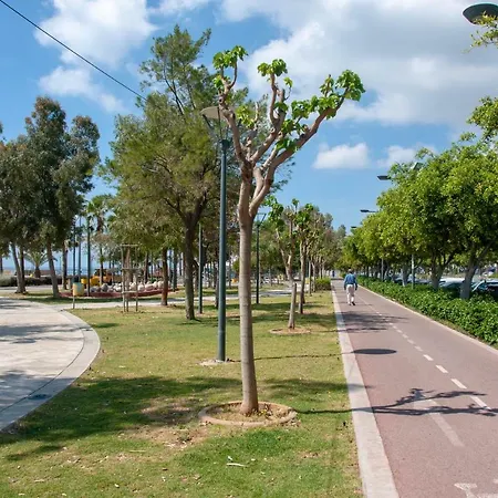 Beautiful Apartment, Gaia On The Beach 5.0 Apartament
